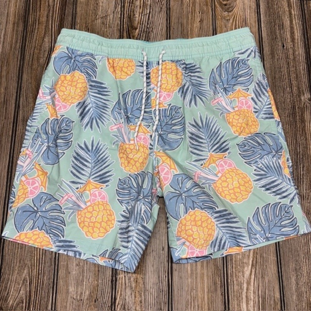 Goodfellow & Co Mens Swim Trunks Medium Mint Pineapple Tropical Board Shorts